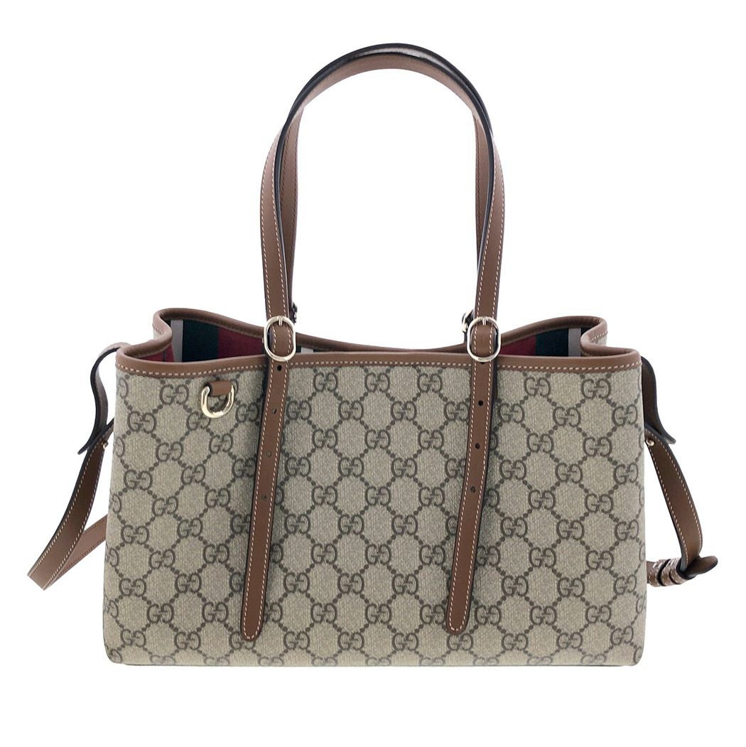美品✨ グッチ トートバッグ GG スプリーム ロゴプレート 肩掛け可 ベージュ GUCCI GGエンブレム ミディアム トートバッグ 815214 GGスプリーム