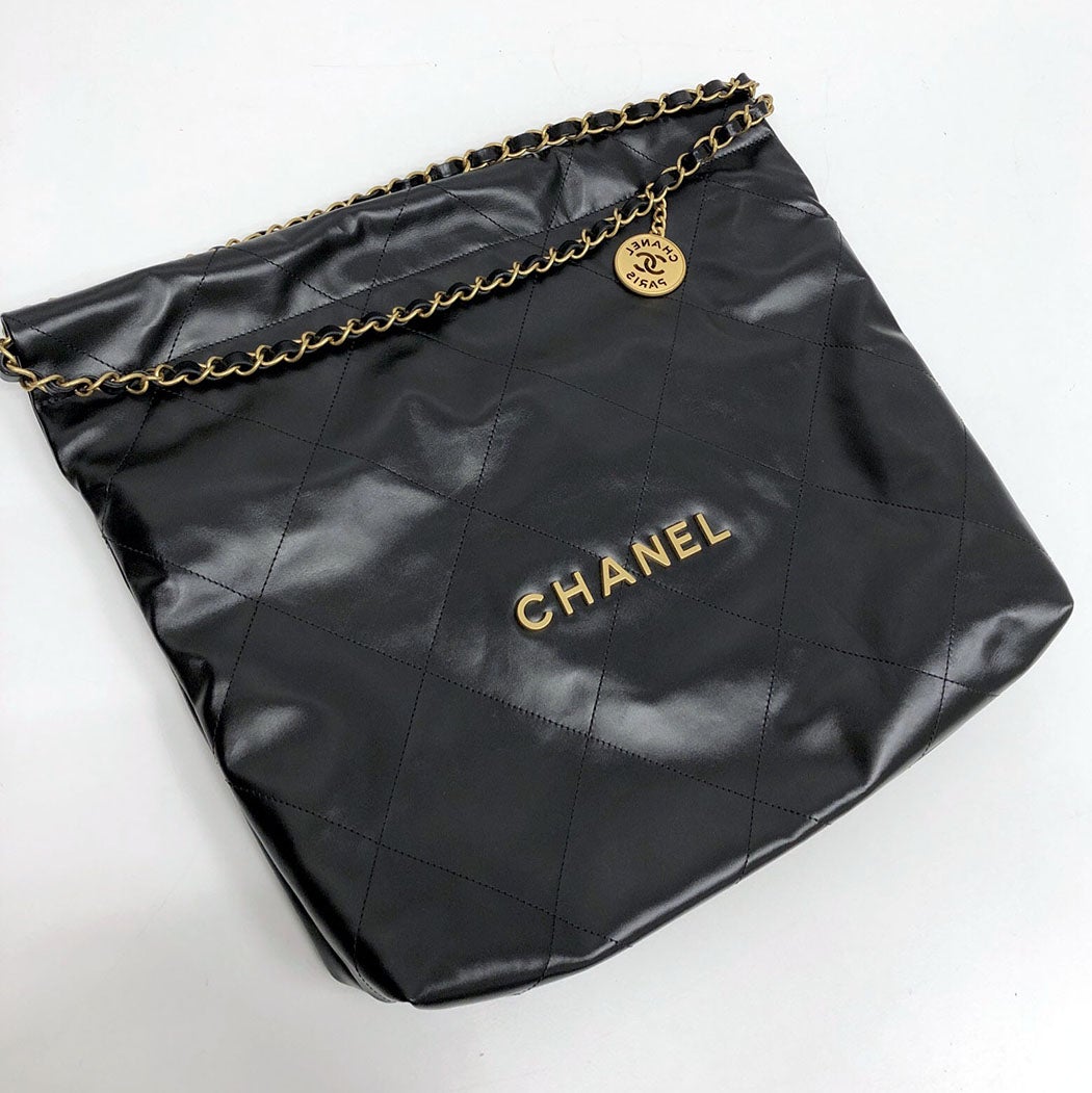 シャネル CHANEL 22 ハンドバッグ AS3261 シャイニーカーフスキン