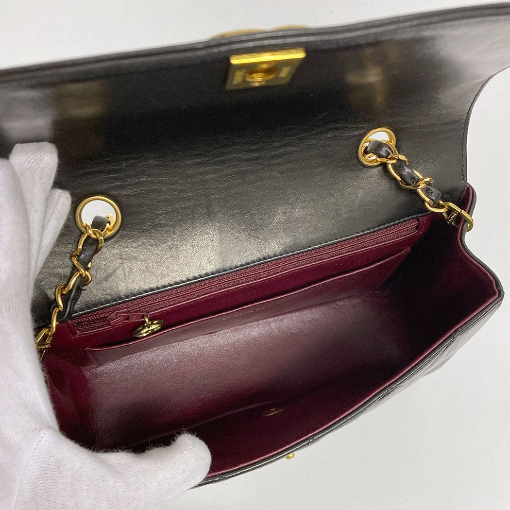 CHANEL(シャネル) ショルダーバッグ ダイアナフラップ マトラッセ A01164 黒 ゴールド金具/チェーンショルダー ラムスキン CHANEL（シャネル） ダイアナフラップ チェーンショルダーバッグ 4