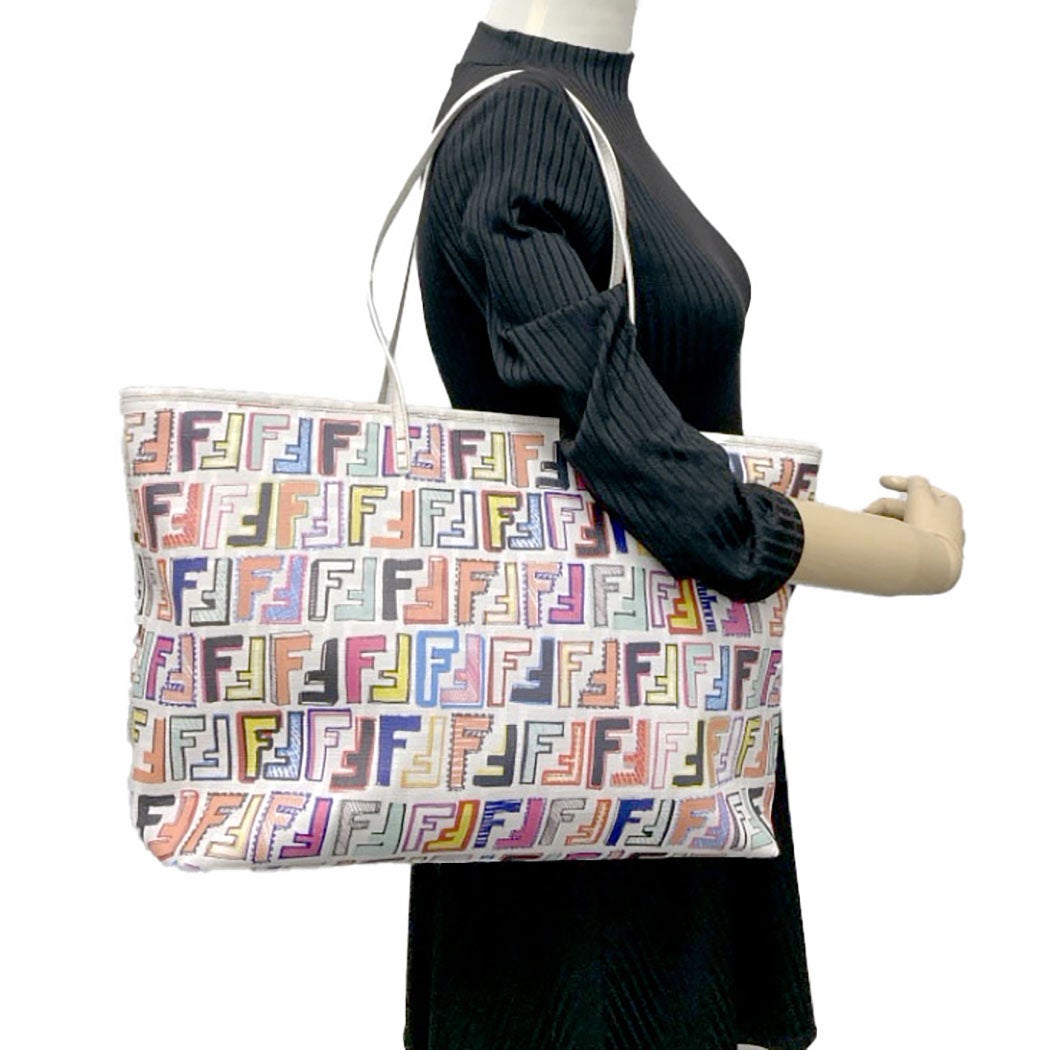 FENDI トートバッグ 8BH185 ズッカ マルチカラー ホワイト