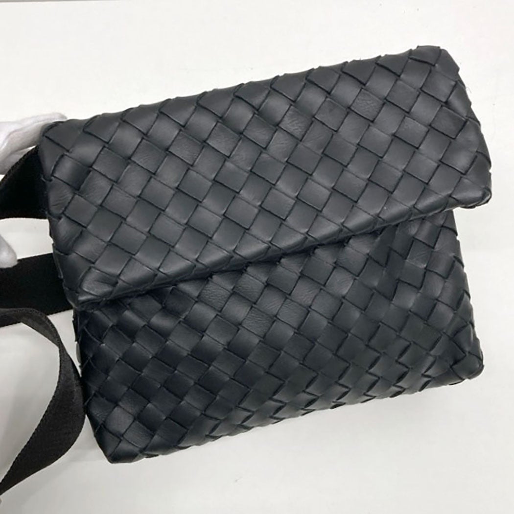 BOTTEGA VENETA スモールクロスボディバッグ 667283 ブラック レザー