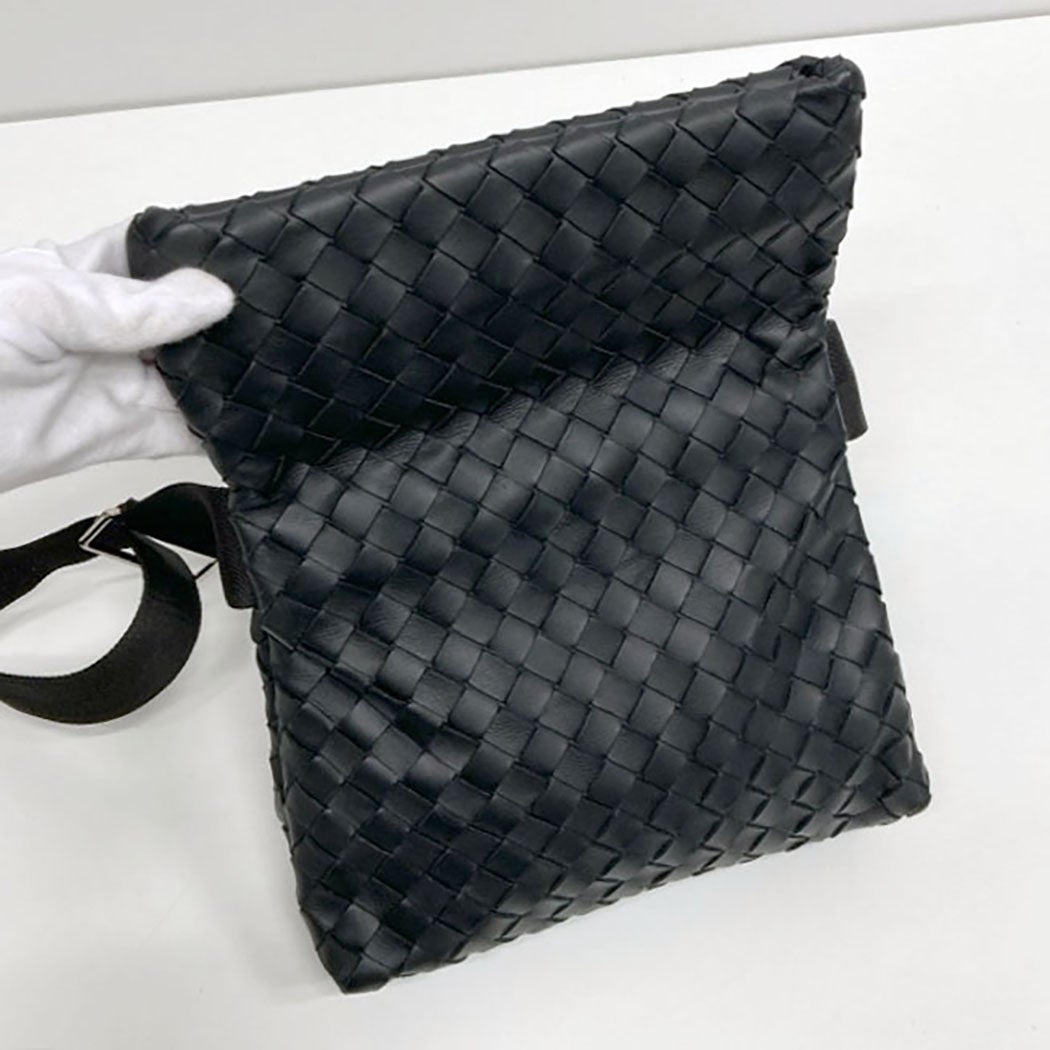 BOTTEGA VENETA スモールクロスボディバッグ 667283 ブラック レザー