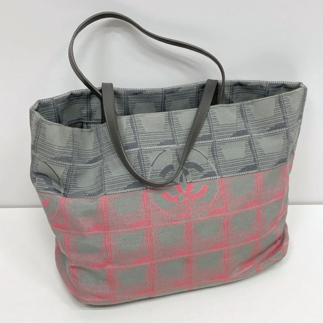 CHANEL トートバッグ ニュートラベルライン ナイロン バイカラー