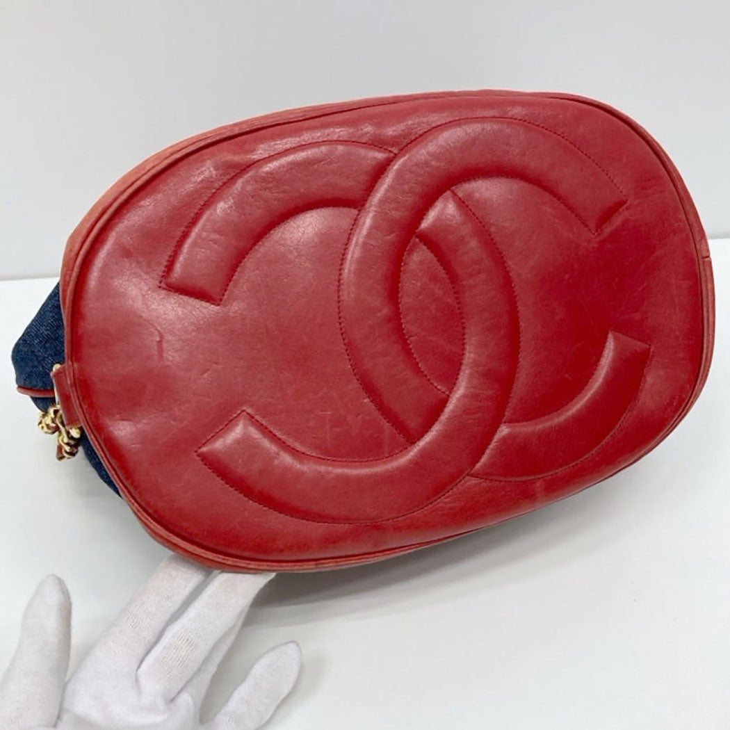 CHANEL ポーチ 巾着 ヴィンテージ 赤 ラムスキン シャネル CHANEL 巾着ショルダーバッグ デニム ラムスキン ブルー レッド