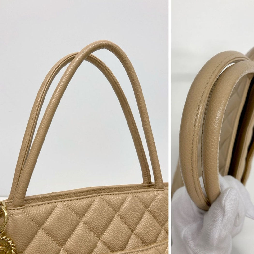 CHANEL 復刻トート A01804 マトラッセ キャビアスキン ベージュ