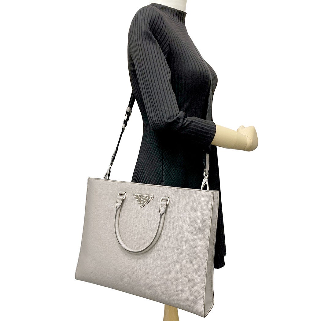 PRADA トートバッグ 2VG101 サフィアーノ グレー 2WAY ハンドバッグ